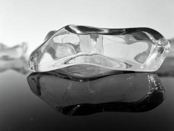 黑星家具:
千年寒冰床 25s
(★★★★★★★★★)
——
耐酸 耐火 
它是贵重品(不能贩卖，不会被偷) 
——
家园空间+5
全员寒冰耐性上限+300
使用时额外获得随机技能的经验或魔法的经验
使用时必定少量恢复上六属性的潜力
幸运日概率提升
良性变异的几率提升
抵抗南瓜恶梦的入侵
使用时小概率额外获得随机上阵队员的蛋