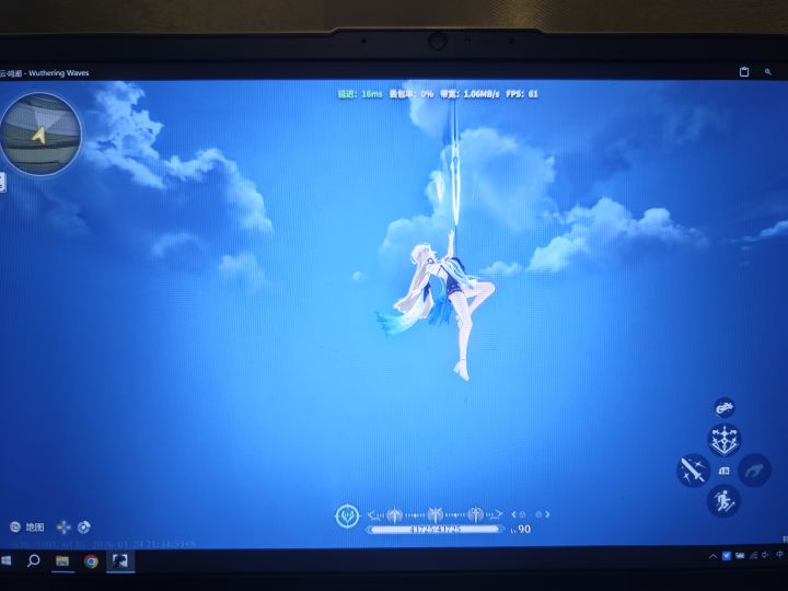 为什么那么容易就打穿地板😂截图
