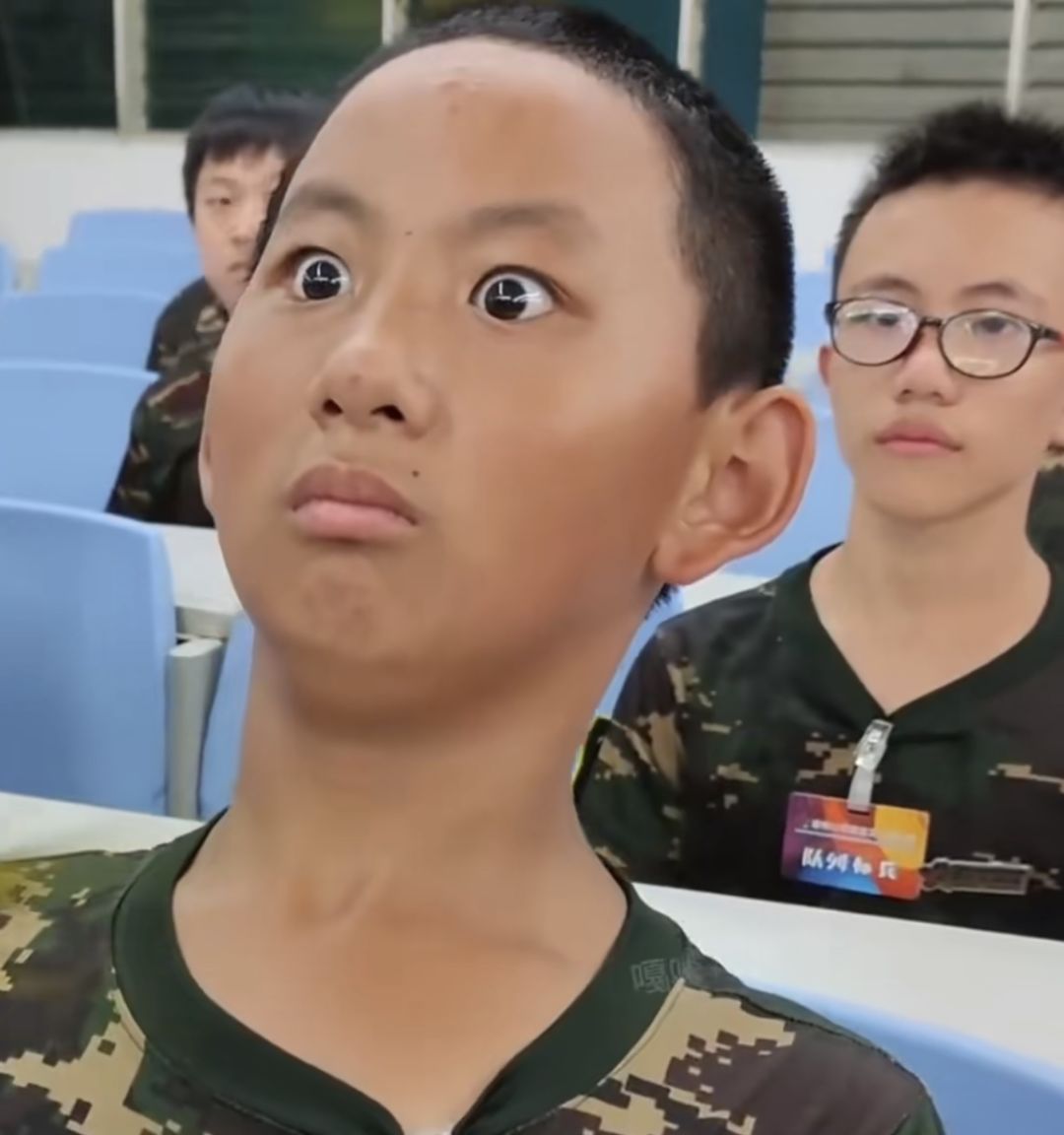 这个活动抽卡,有没有人出妮露和莉音的 1