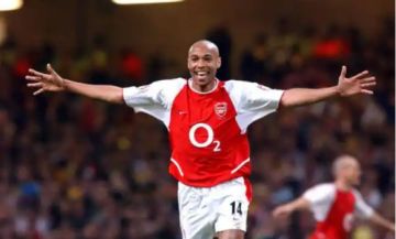 FC那些事：这是你心中的英超历史最强三叉戟吗！