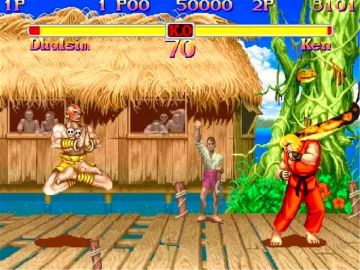 《街头霸王》里悬浮的达尔西姆怎么Cos？泰国低成本小哥一招搞定