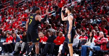 【季后赛战报0505】骑士季后赛首败，希尔德神射勇士黑七战胜火箭