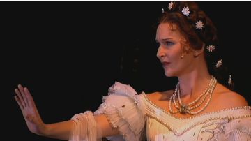 茧中谍影里面的歌剧