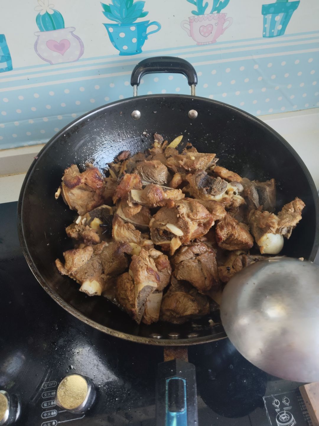不想做饭，被催促上岗营业，有点失误，锅小 3