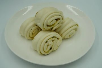 全球怪物入侵，只有伊洛纳玩家可以拯救世界