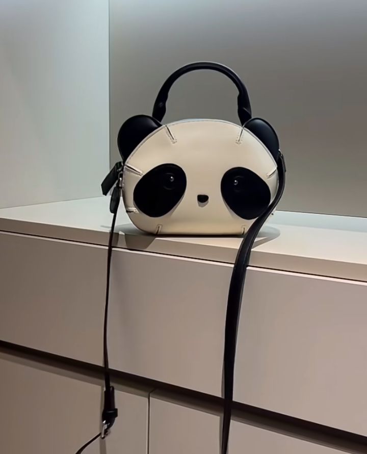 心动小镇熊猫包截图
