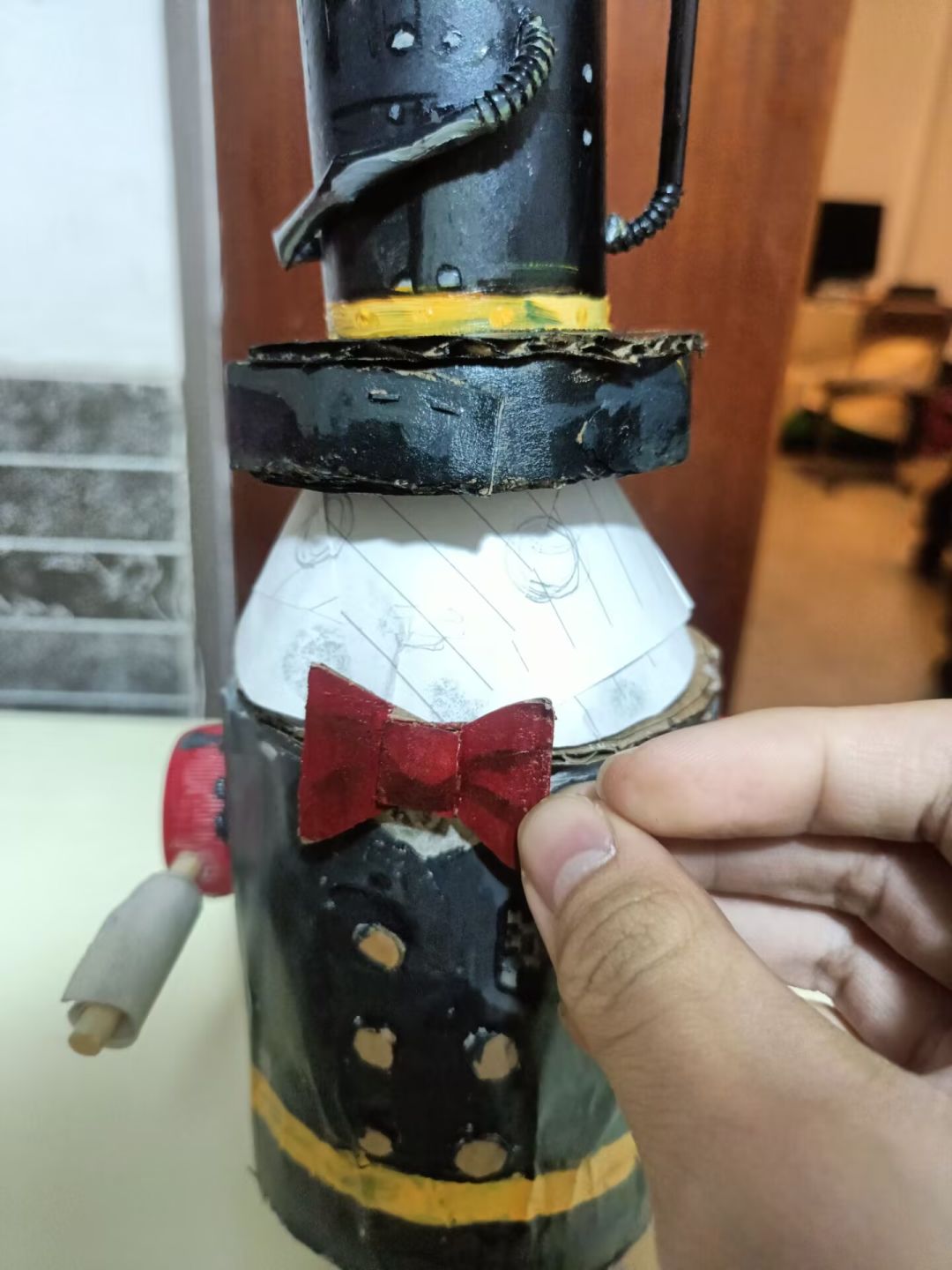兄弟们脖子那一圈黄色的怎么弄啊,忘记画了 1