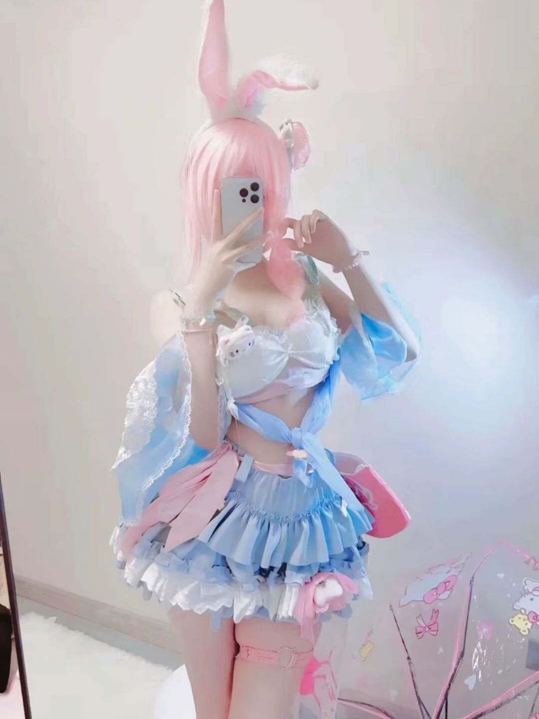 草莓和我 哪个甜? 1