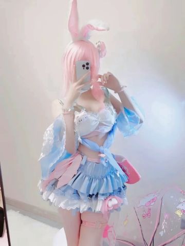 草莓和我 哪个甜？