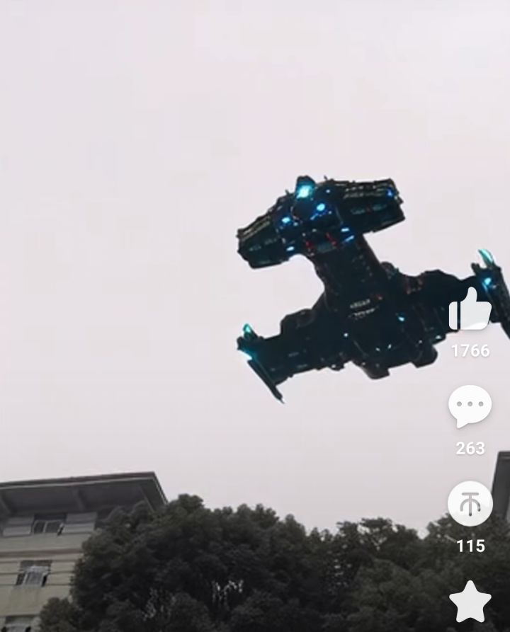 谁在呼叫休伯利安号截图