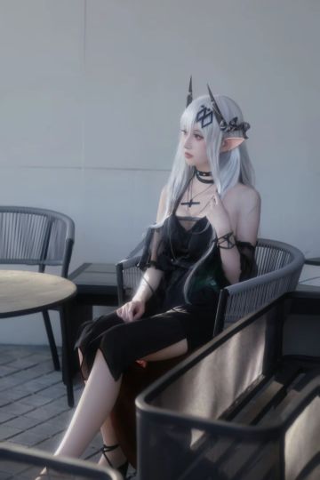 萨卡兹大姑娘来哩~