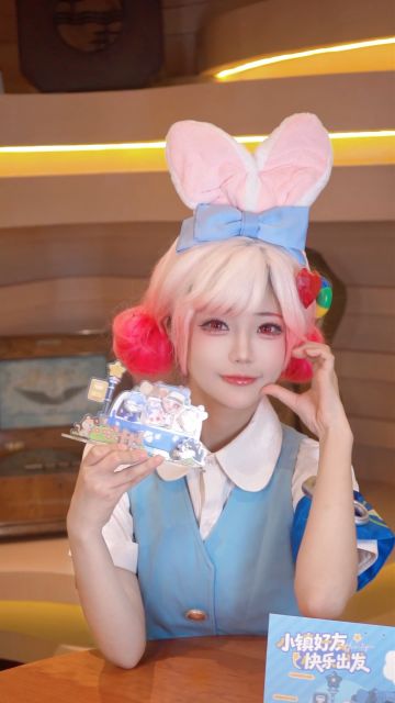 🌟心动小镇巴士立牌开箱！30级玩家福利到底长啥样🚌