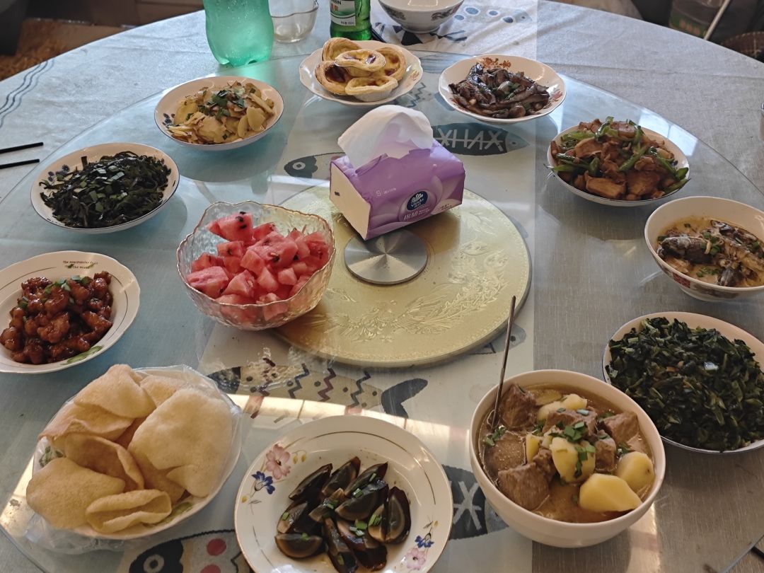 今日老哥生日餐，吃饭啦～😊 4