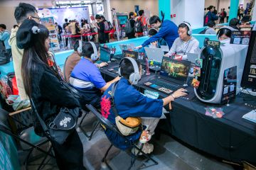 北京核聚变 |《安尼姆》&《无用之人》