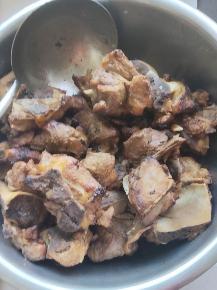 不想做饭,被催促上岗营业,有点失误,锅小截图