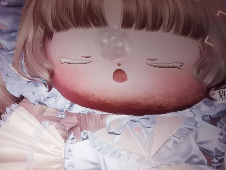 为啥这个娃娃下巴麻麻赖赖的截图