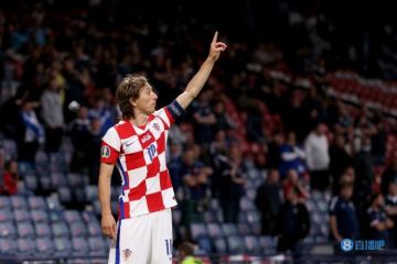 莫德里奇：瘦小的国家英雄，奏响一曲悠扬的魔笛