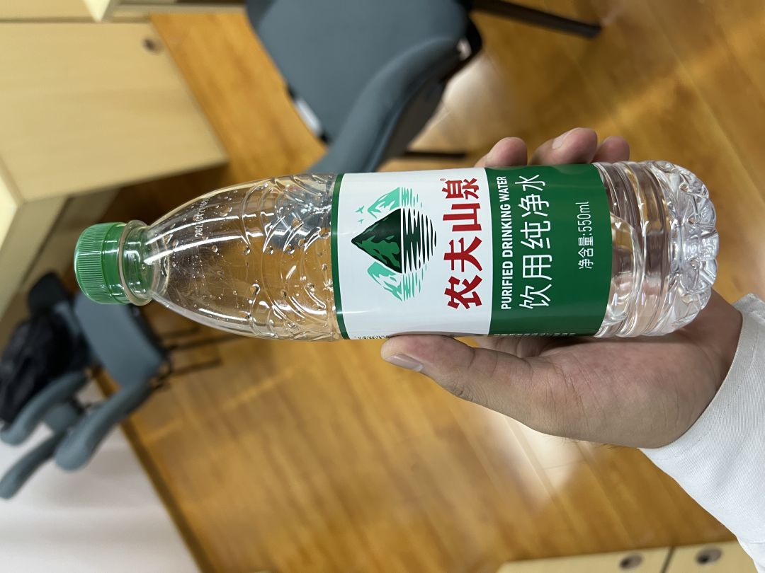 给新手一个建议。遛鱼真的没用，该来就会来的。来的话没体力都会咬钩截图