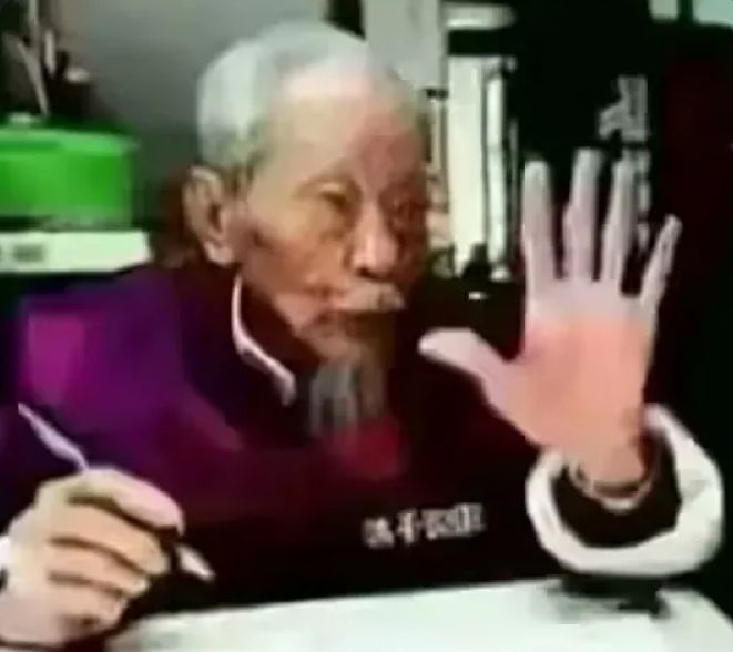 针对活人比自己家多一点时打雪仗参考截图