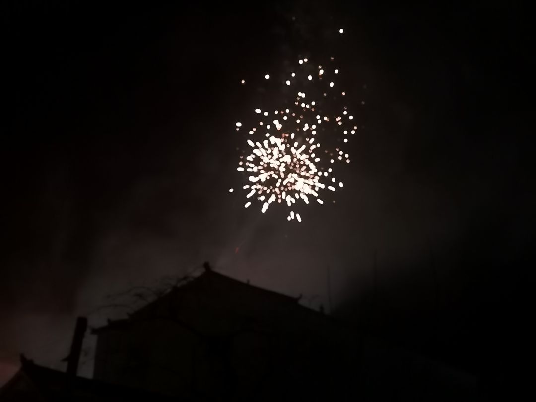 今天晚上看了烟花 2