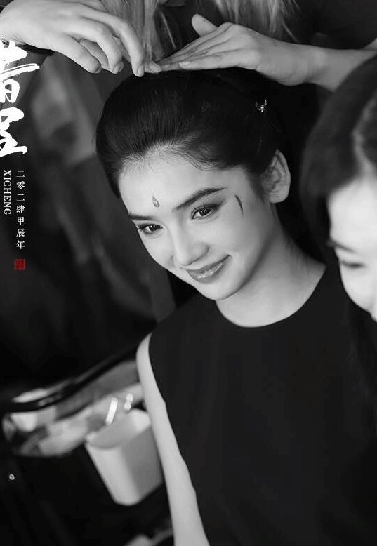 《黑神话》二姐再发COS照:明媚大气温婉如玉 6