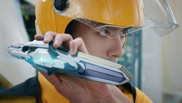 《晴空之下》真人宣传片 | 城市英雄：不被认可的梦想