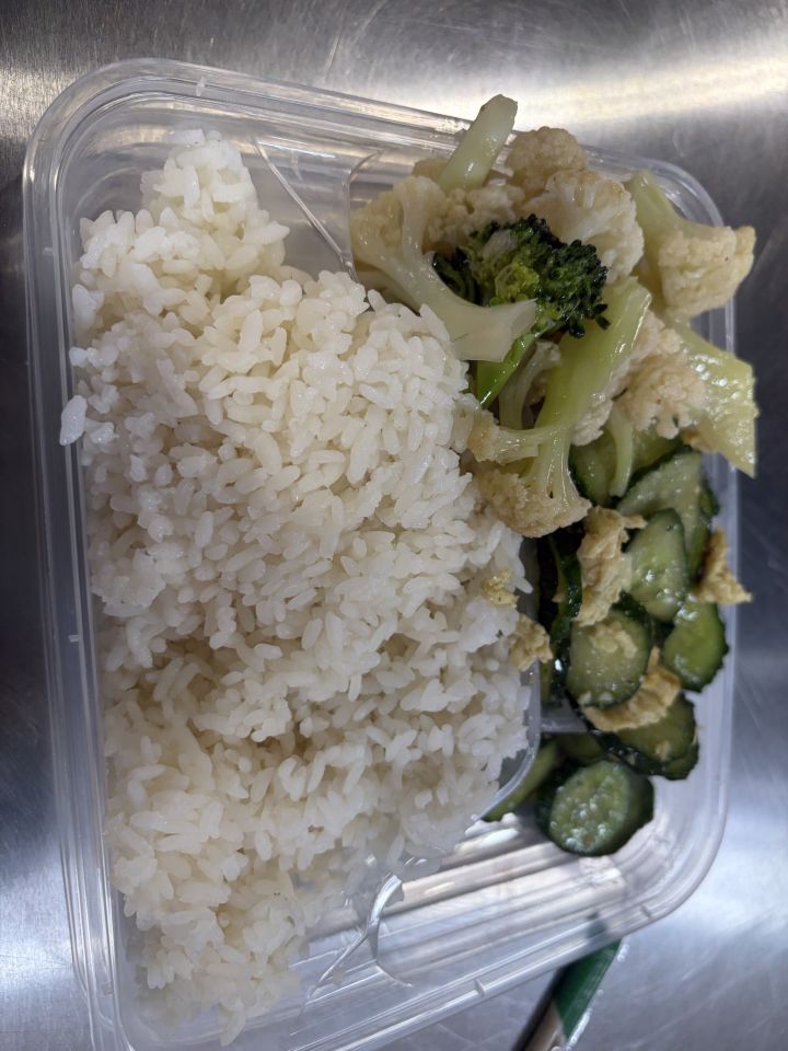 心情不好的时候,真的连肉都吃不下去截图