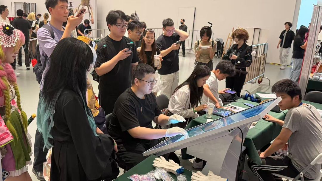 上海世界树动漫游戏嘉年华已经圆满完成参展! 1
