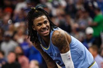 【体坛速报0729】新鲜出炉！年度最佳扣篮—莫兰特滑翔折叠背扣