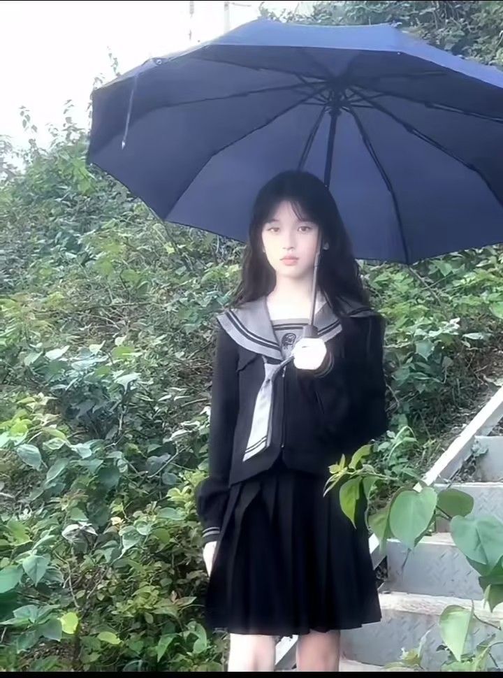 三区玖鸢家族收人 3