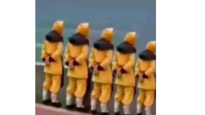 给我搭配的那位小伙伴你睡了吗?丑的我睡不着截图