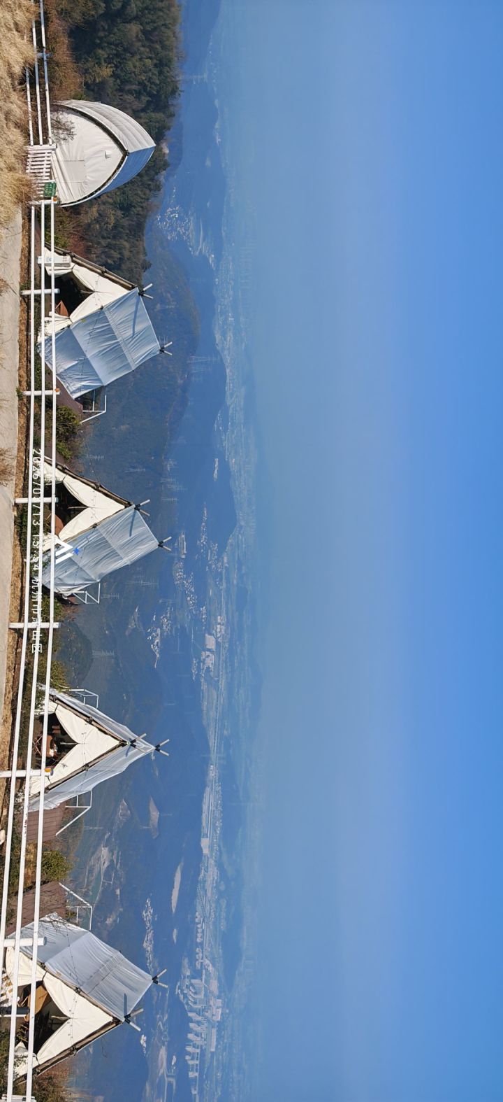 我想跟吉赛尔去山顶露营,夜里一起躺在帐篷外仰望漫天繁星。截图