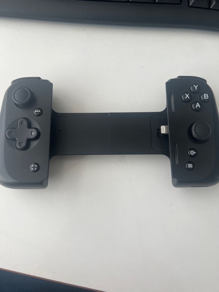 为什么不支持手柄🎮玩啊！！！！！！！截图