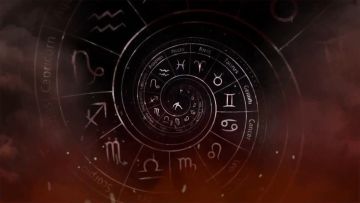 星象囚笼：《星象迷案》角色探案与隐喻解析