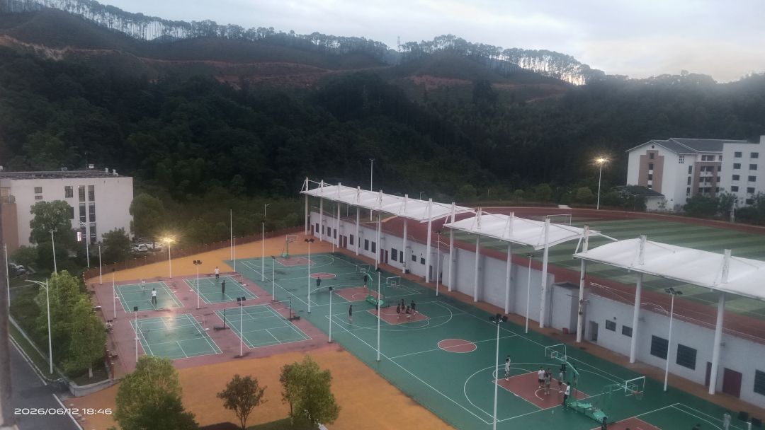 这是绝版的夏日,好像所有的青春故事 2