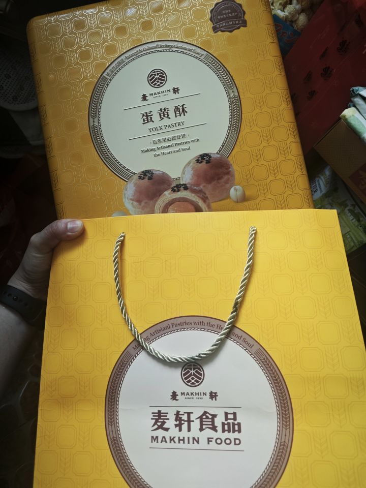 刚回坑几天,删了,洗羁绊,材料要氪金截图