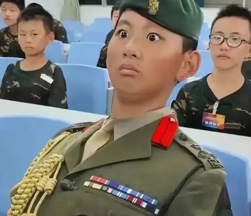 向着兵王发展中没时间打游戏截图
