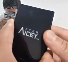 老马展示《艾希》众筹的周边!以及盗版问题 7