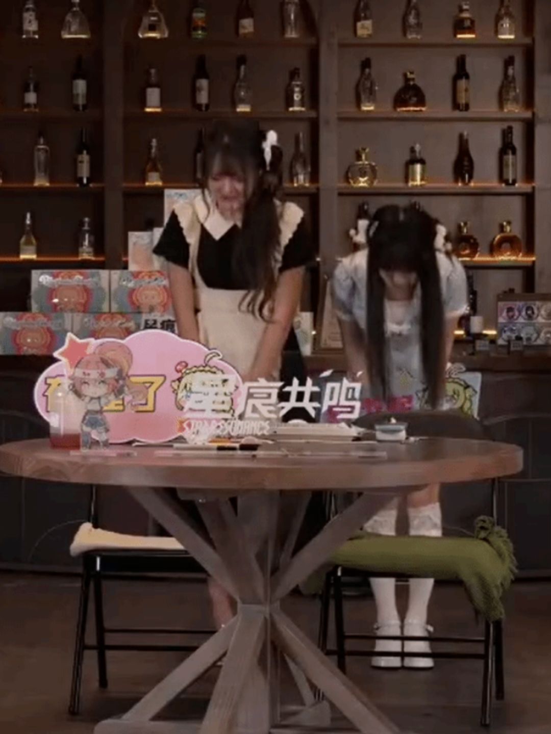 《星痕共鸣》直播工作人员忘关麦大骂玩家 2