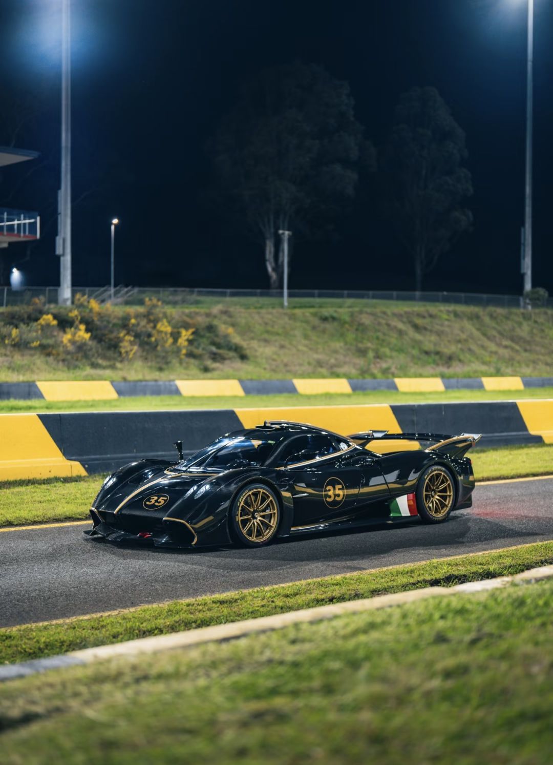 啥时候出个Zonda R和Huryra R😜 2