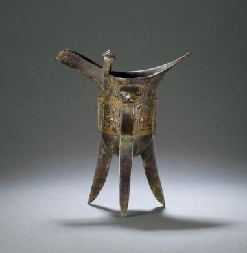 博物偃武丨青铜爵杯：跨越千年的爵位图腾藏着三国乱世的荣耀密码