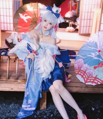 网红跨界Cosplay，《原神》神里绫华惊艳亮相，网友直呼：太像了