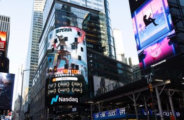 什么什么？！曙光防线登上“纳斯达克大屏”了！