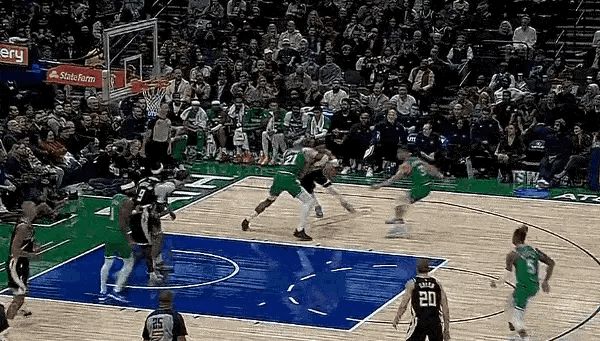 11月11日NBA赛事精彩瞬间截图
