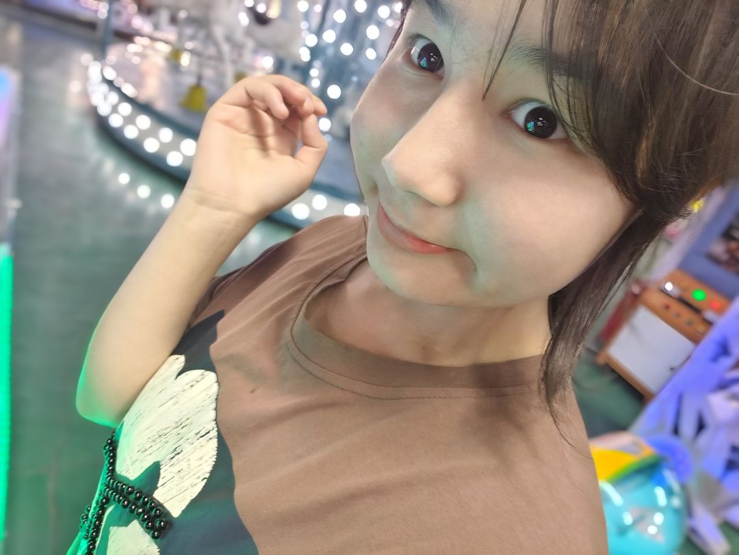 当然，本来是本美女，可是最美。 8