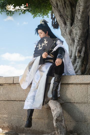 这个周末，在泉州！！﻿跟着逆水寒游泉州﻿活动持续进行中（8月10日结束），有多少人前往活动现场打卡啦？
 
此外，前往现场集章的同门请留意！因侨批馆空间有限，集章点不太容易辨认，经沟通，洛阳桥盖章点将移动至洛阳桥游客服务中心（福建省泉州市洛江区万安街道桥南街桥南幼儿园(桥南街)东北侧约70米）开放时间9:00-12:00 14:30-17:00