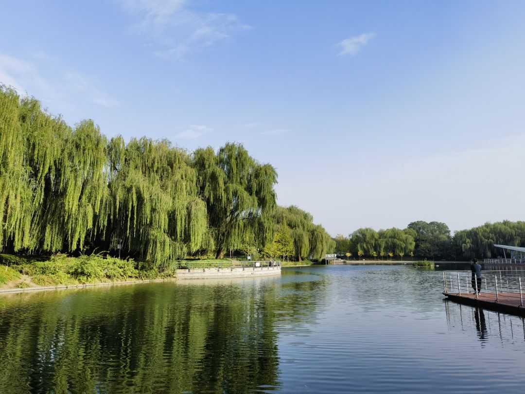 在湖边打弈剑,顺便发点风景 1