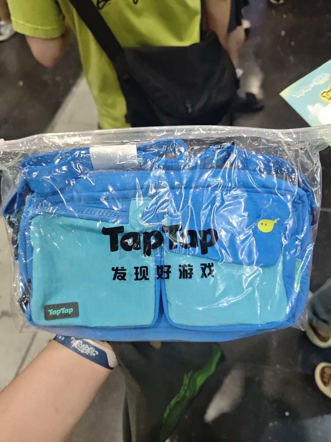 也是在深圳核聚变拿下TapTap周边了 1