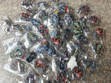 抽几个随机送铃兰自印无料小立牌