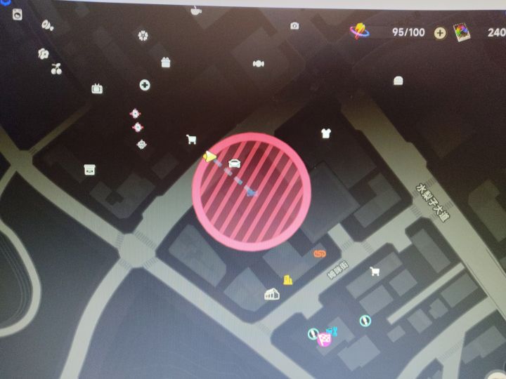 找半天了找不到在哪,想着可能在楼顶根本上不去截图